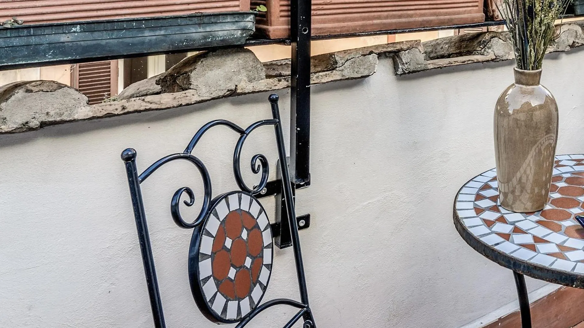 Maya Rhome Trastevere Roma