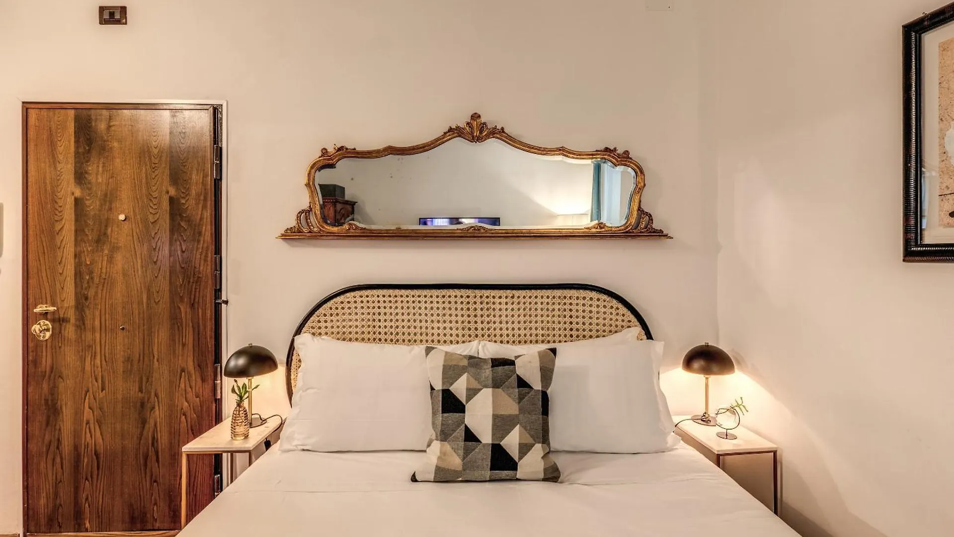 Maya Rhome Trastevere Rome 0*,