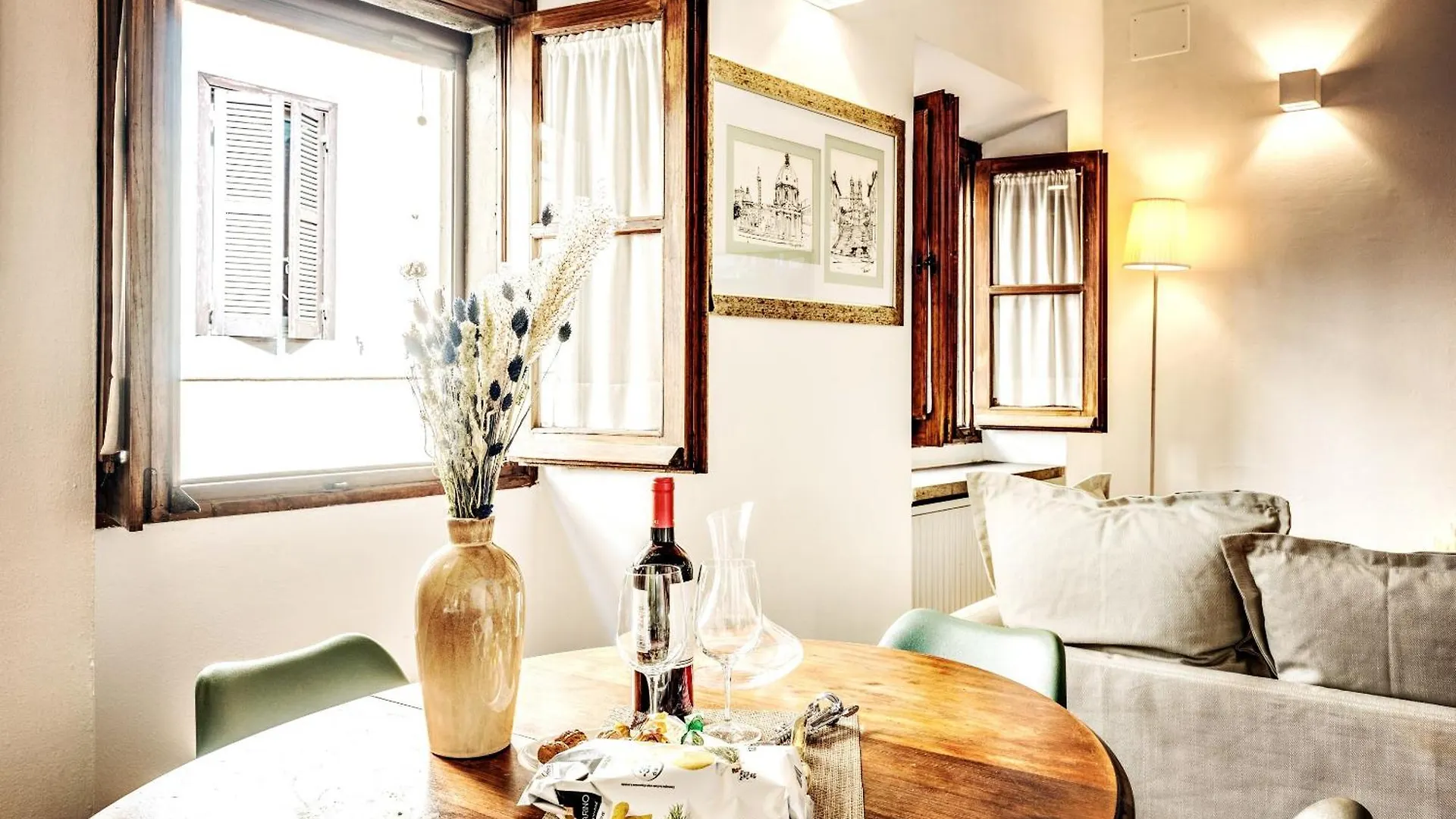 Maya Rhome Trastevere Rome Apartment
